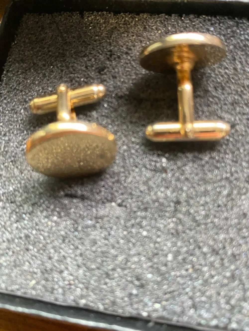 Anson sleek round